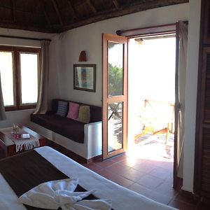 Zimmer mit Kingsize-Bett und mit Ozeanblick